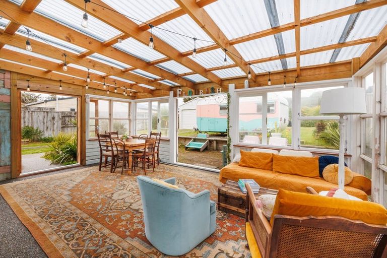 Photo of property in 16 Chrystal Street, Foxton Beach, Foxton, 4815