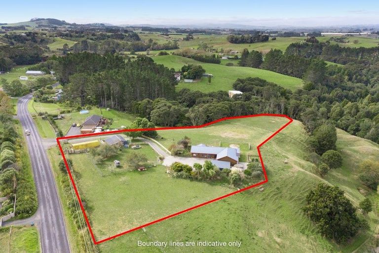 Photo of property in 1389 Highway 22, Pukekawa, Tuakau, 2696