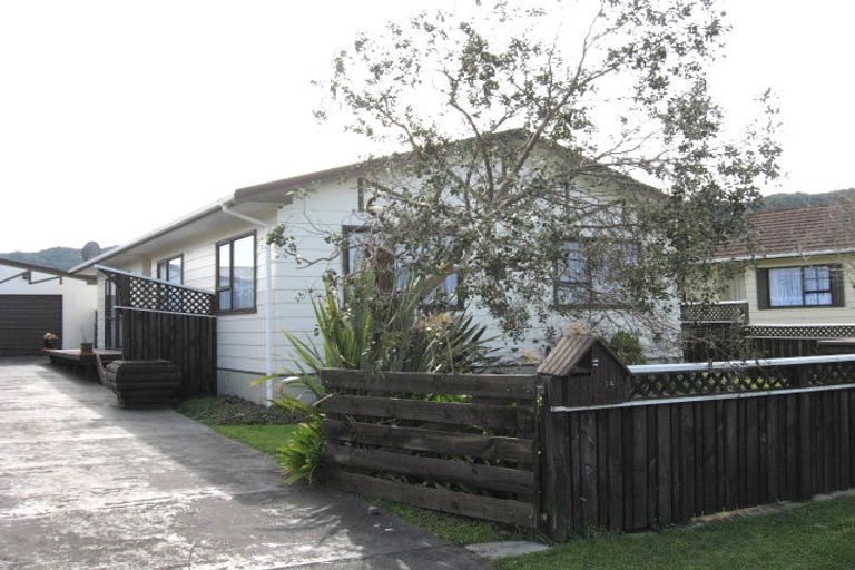 Photo of property in 14 Weymouth Grove, Wainuiomata, Lower Hutt, 5014