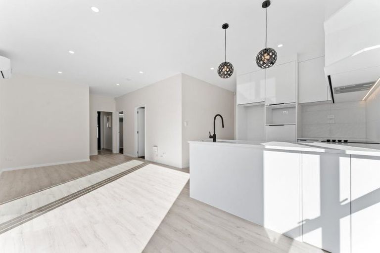 Photo of property in 19b Red Beach Road, Red Beach, 0932