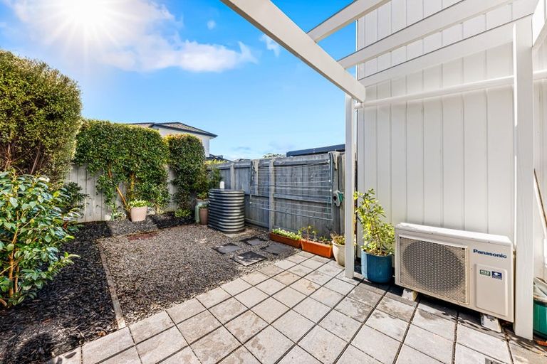 Photo of property in 73 Kopuru Road, Whenuapai, Auckland, 0618