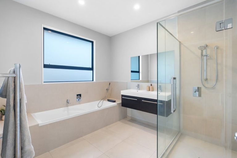 Photo of property in 5 Bargrove Close, Halswell, Christchurch, 8025