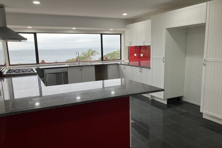 Photo of property in 886 Whangaparaoa Road, Manly, Whangaparaoa, 0930