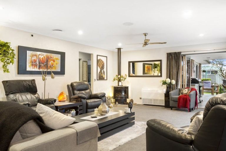 Photo of property in 23 Kura Place, Mosgiel, 9024