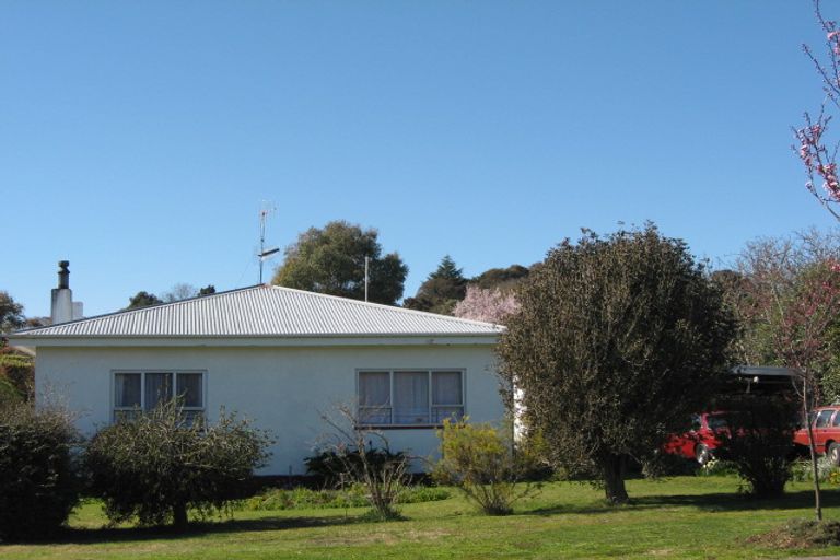 Photo of property in 19 Plassey Street, Havelock North, 4130