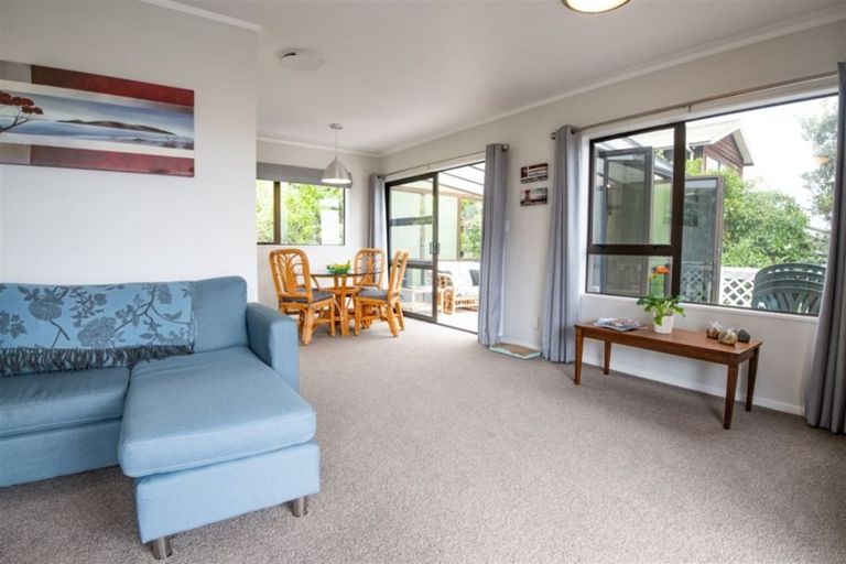 Photo of property in 834b Whangaparaoa Road, Manly, Whangaparaoa, 0930