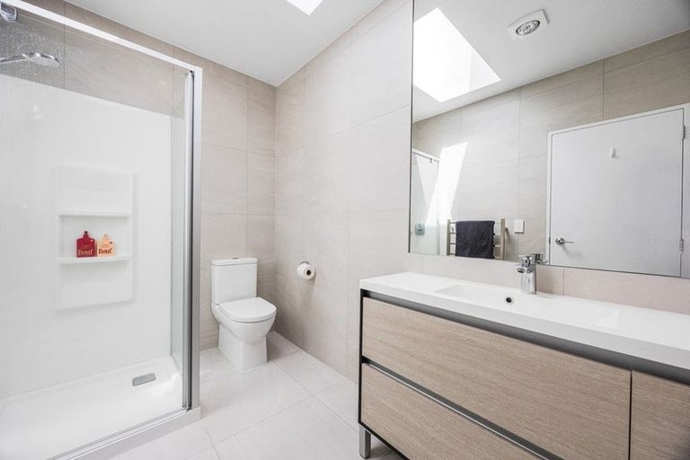 Photo of property in 7 Fairgray Lane, Red Beach, 0932