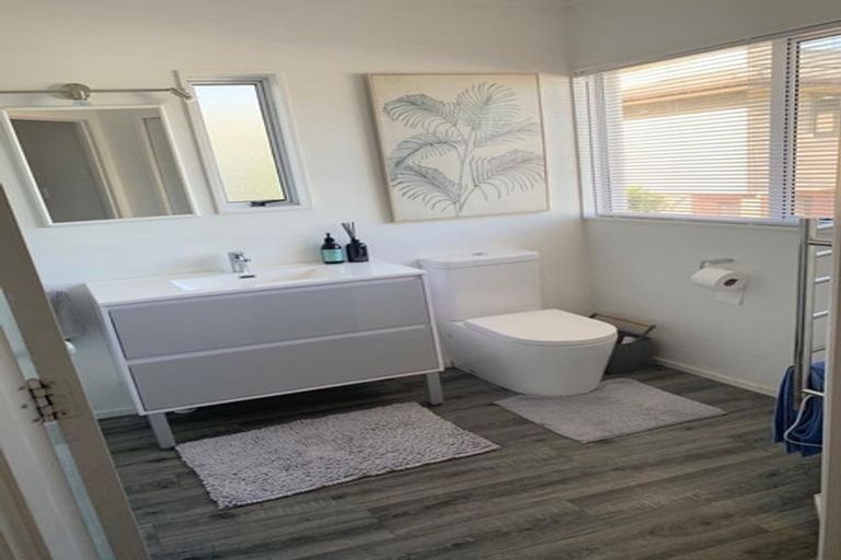 Photo of property in 1/20 Walter Street, Hauraki, Auckland, 0622