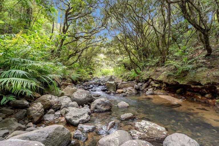 Photo of property in 5 Silverstream Falls Row, Whenuakite, Whitianga, 3591