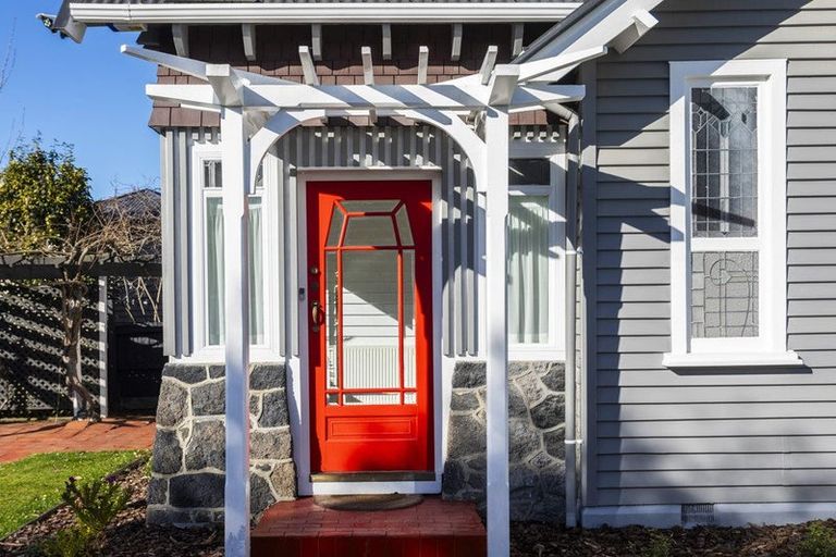 Photo of property in 31 Kotare Street, Fendalton, Christchurch, 8041