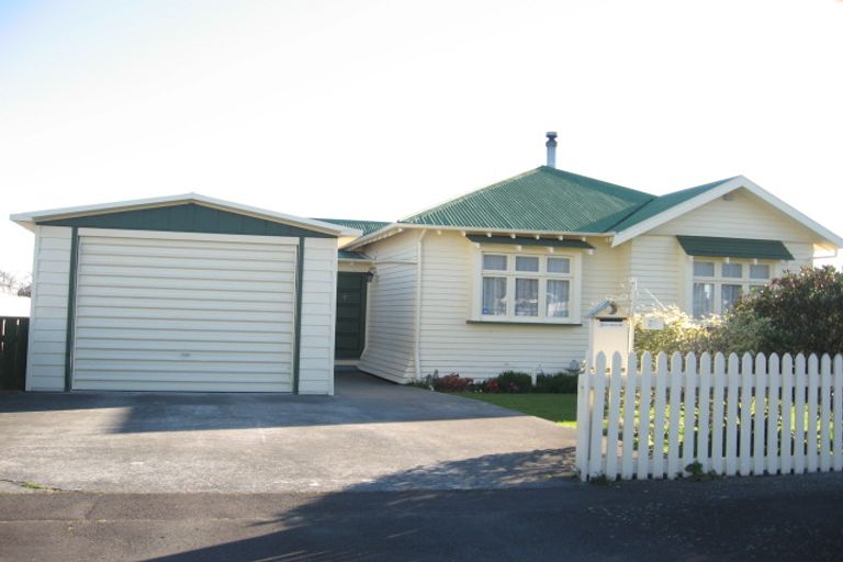 Photo of property in 10 Moore Street, West End, Palmerston North, 4412