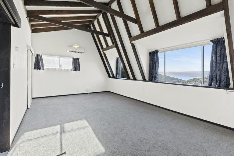 Photo of property in 9 Oldham Way, Crofton Downs, Wellington, 6035