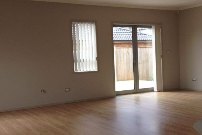 Photo of property in 32 Horizon View Road, Oteha, Auckland, 0632