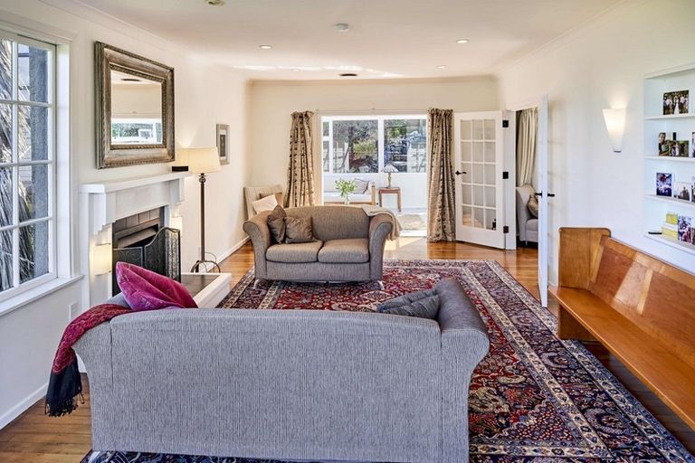 Photo of property in 10 Wairere Road, Belmont, Lower Hutt, 5010