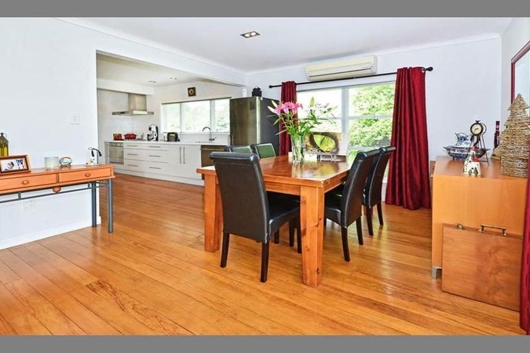 Photo of property in 6 Gills Avenue, Papakura, 2110