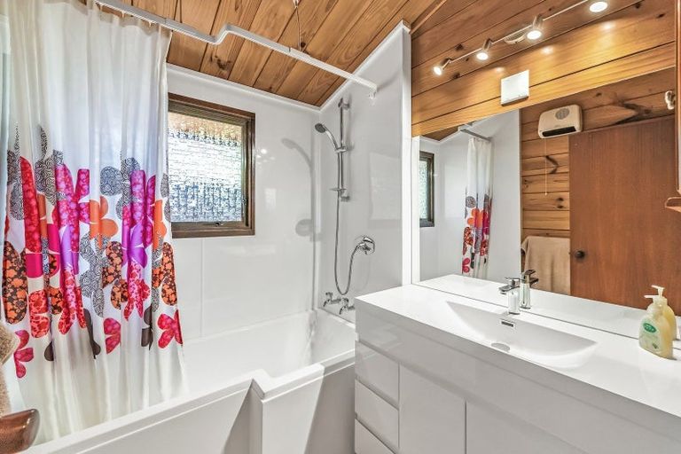 Photo of property in 8 Clayton Road, Amberley, 7410