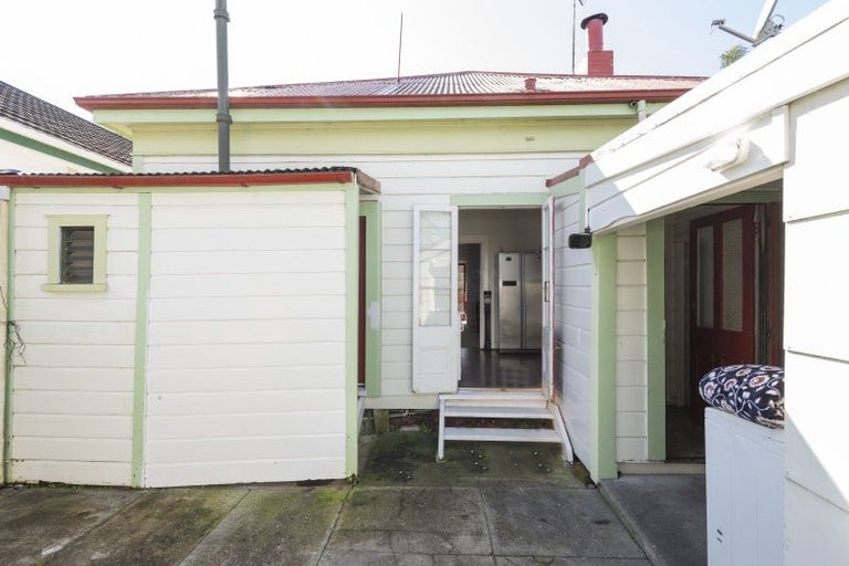 Photo of property in 402 Aberdeen Road, Gisborne, 4010