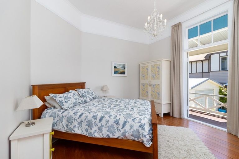 Photo of property in 12 Richmond Avenue, Nelson South, Nelson, 7010