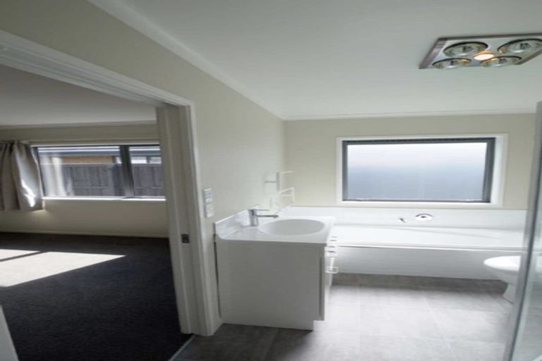 Photo of property in 28 Liddington Drive, Rolleston, 7615