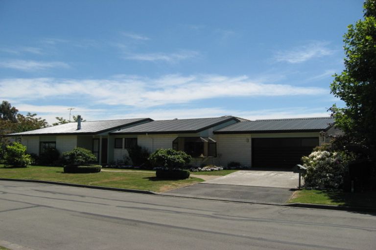 Photo of property in 18 Greystoke Lane, Avonhead, Christchurch, 8042