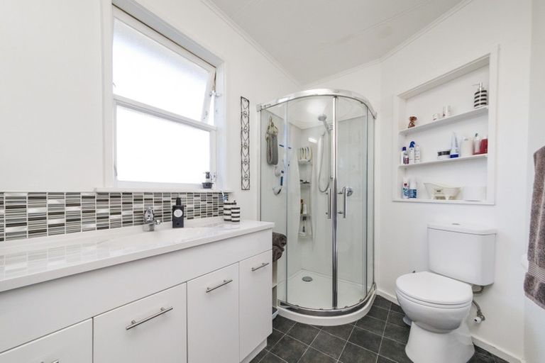 Photo of property in 79 Taumaihi Street, Bulls, 4818