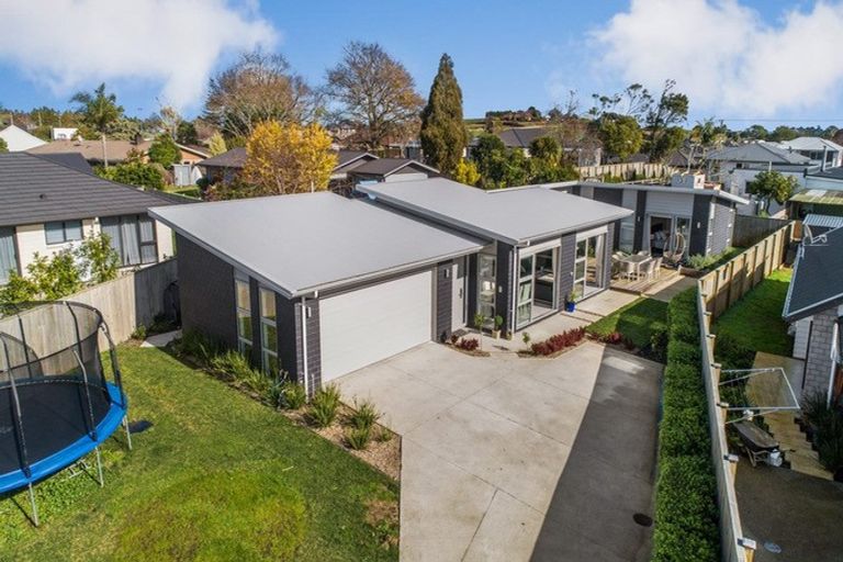 Photo of property in 28 Mareretu Avenue, Patumahoe, Pukekohe, 2679