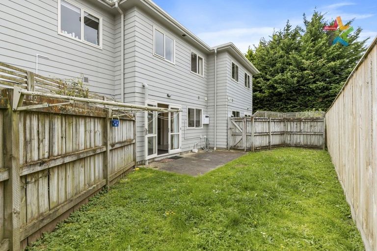 Photo of property in 3/8 Waldie Grove, Avalon, Lower Hutt, 5011