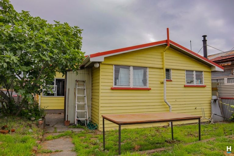 Photo of property in 21 Thompson Street, Greymouth, 7805