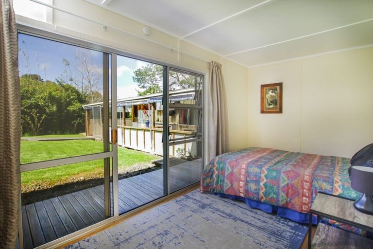 Photo of property in 100 Motukaraka Point Road, Kohukohu, 0491