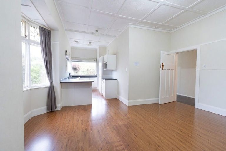 Photo of property in 92 Roy Street, Palmerston North, 4410
