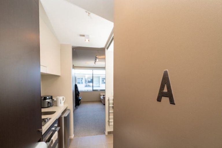 Photo of property in Revolucion Apartments, 404/28s Torrens Terrace, Mount Cook, Wellington, 6011