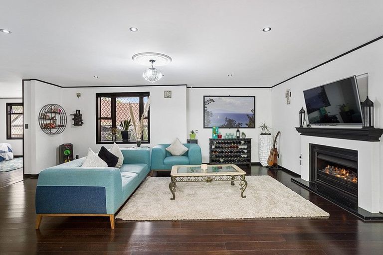 Photo of property in 6 Carnoustie Drive, Wattle Downs, Auckland, 2103