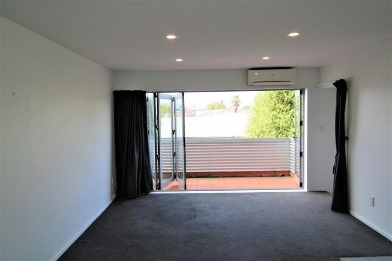 Photo of property in 2/443 Hereford Street, Linwood, Christchurch, 8011
