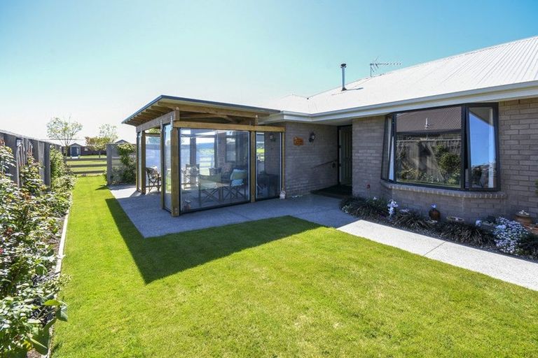 Photo of property in 46 Brockelbank Drive, Kaiapoi, 7630