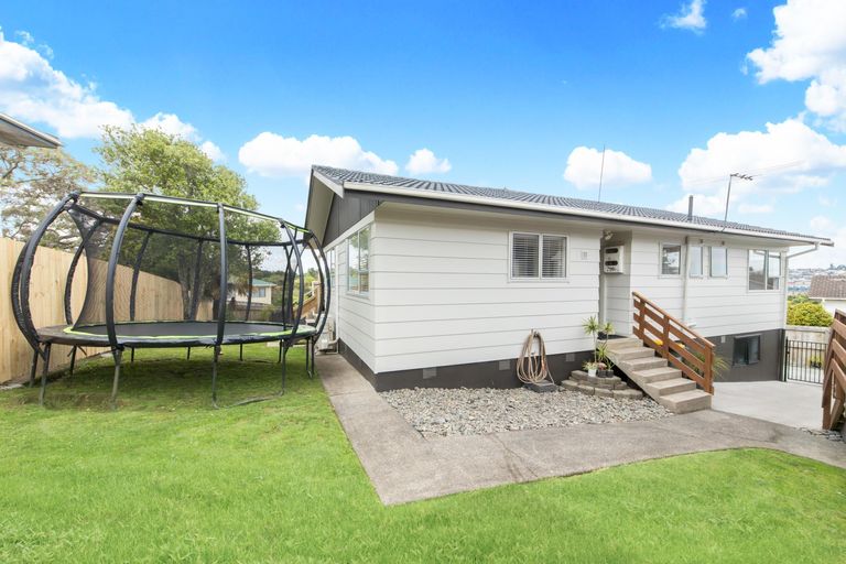 Photo of property in 31 Oreil Avenue, West Harbour, Auckland, 0618