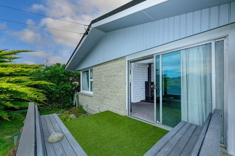 Photo of property in 533 Marine Parade, South New Brighton, Christchurch, 8062