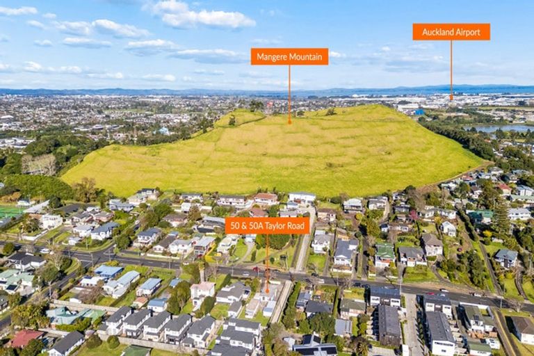 Photo of property in 50 Taylor Road, Mangere Bridge, Auckland, 2022