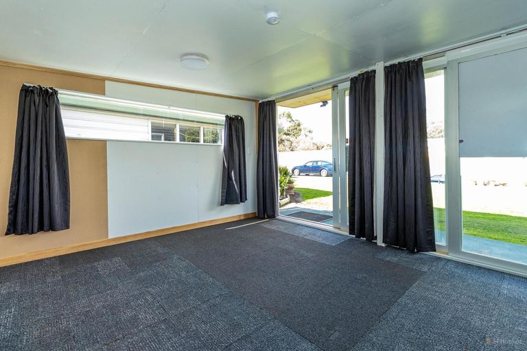 Photo of property in 14 Waimate Highway, Saint Andrews, 7988