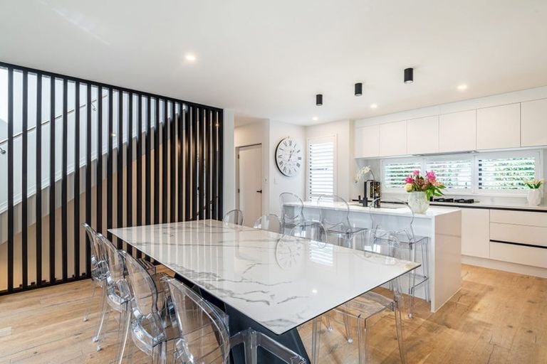 Photo of property in 18a Marama Street, Castor Bay, Auckland, 0620