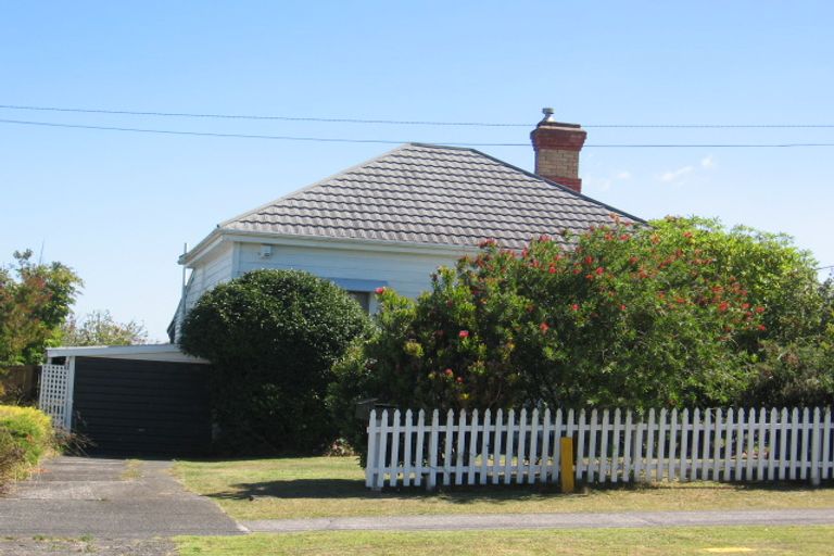 Photo of property in 33 Balmain Road, Birkenhead, Auckland, 0626