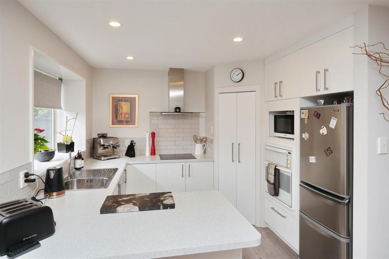 Photo of property in 1/2 Murfitt Place, Sockburn, Christchurch, 8042