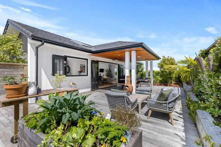 Photo of property in 27 Dawson Road, Snells Beach, 0920