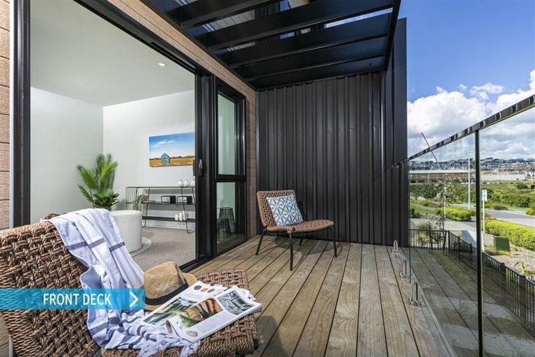 Photo of property in 12c Tikati Rise, Long Bay, Auckland, 0630