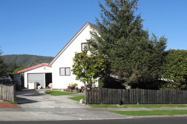 Photo of property in 50 Lord Street, Stokes Valley, Lower Hutt, 5019