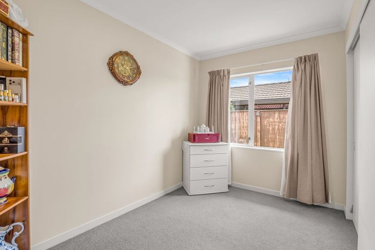 Photo of property in 19 Branigan Parade, Kelvin Grove, Palmerston North, 4414