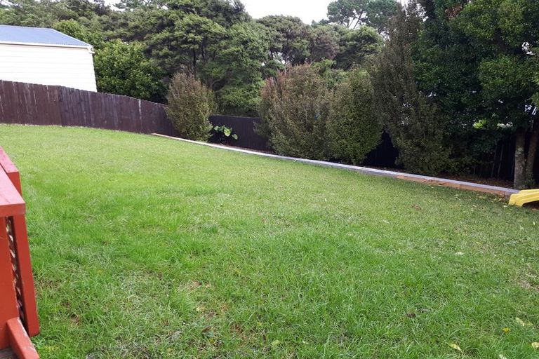 Photo of property in 5 West Harbour Drive, West Harbour, Auckland, 0618