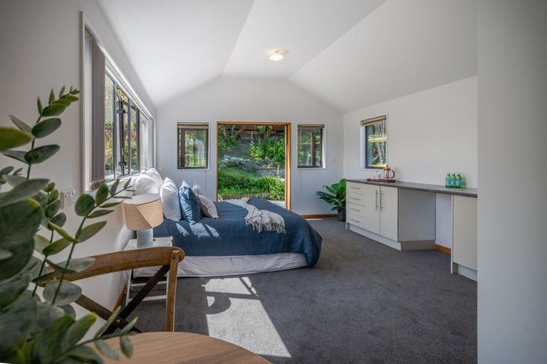 Photo of property in 19 Settlers Hill, Akaroa, 7520