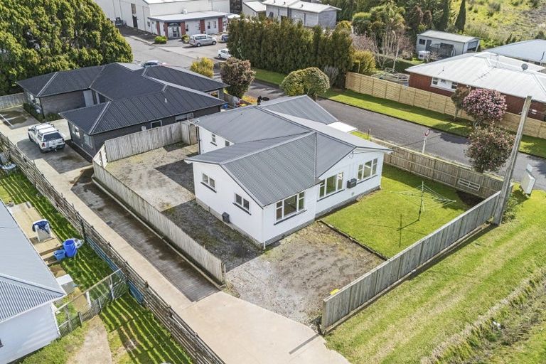Photo of property in 44 Egmont Road, Waiwhakaiho, New Plymouth, 4312