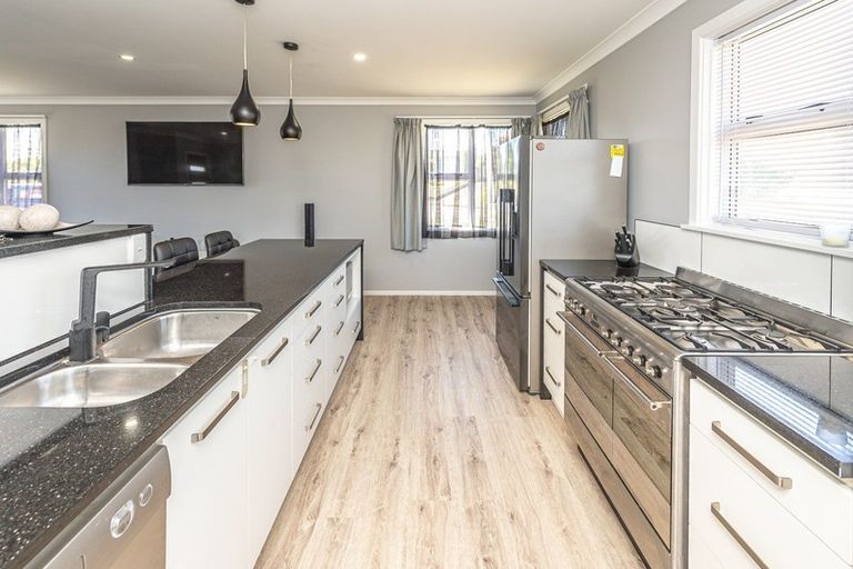 Photo of property in 12 Balmoral Crescent, Springvale, Whanganui, 4501