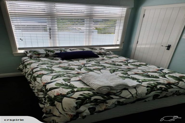 Photo of property in 1047 Whangaparaoa Road, Tindalls Beach, Whangaparaoa, 0930